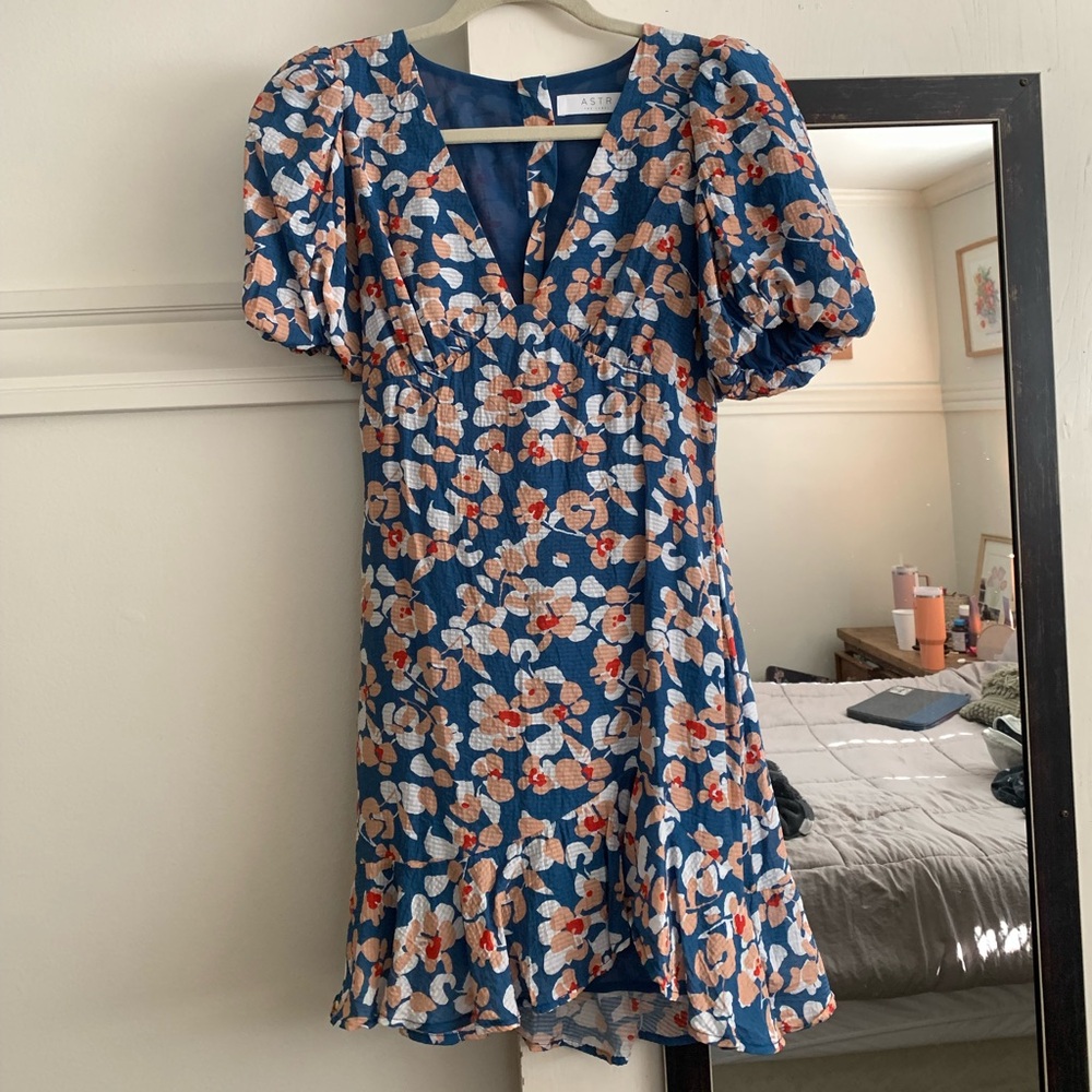 ASTR the label Puff Sleeve Cutout Dress - Picture 3 of 6